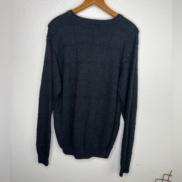 Izod dark grey crewneck sweater - Picture 2 of 5